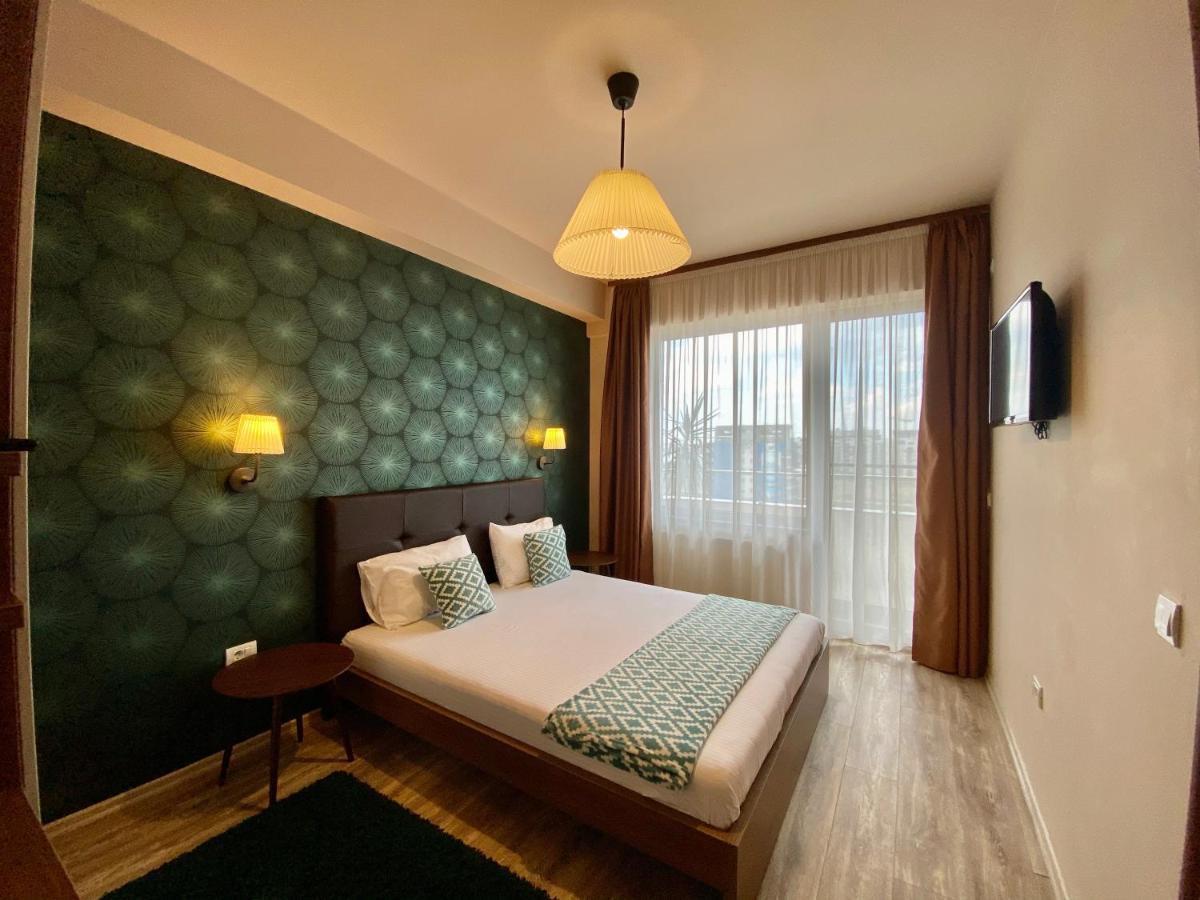 Valy Apartments Summerland Mamaia Exterior photo
