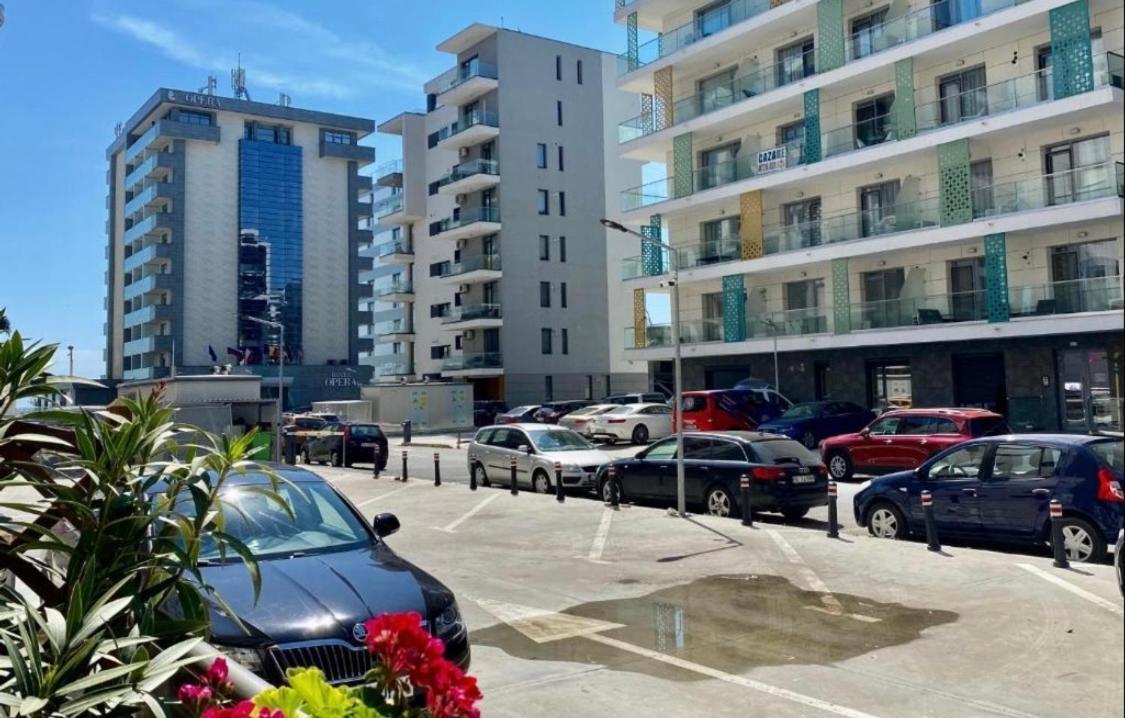 Valy Apartments Summerland Mamaia Exterior photo