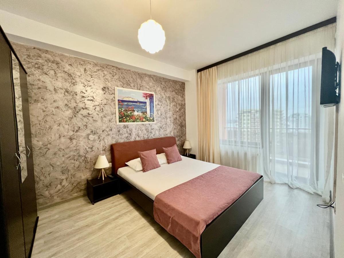 Valy Apartments Summerland Mamaia Exterior photo